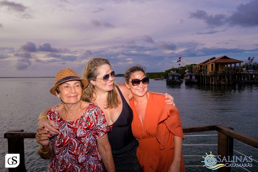 SUN SET SALINAS  CATAMARÃS SALINOPOLIS PARA CATAMARAN PRAIA BEACH PASSEIO POR DO SOL FESTA HALLOWEEN MAR GENTE BONITA MULHERES FAMILIA LINDAS FOTOGRAFO PARAENSE GUI SAMPAIO FINAL DE TARDE AGRADAVEL TURISMO ALTO MAR FELICIDADE AMOR ALEGRIA FESTA BOA MUSICA