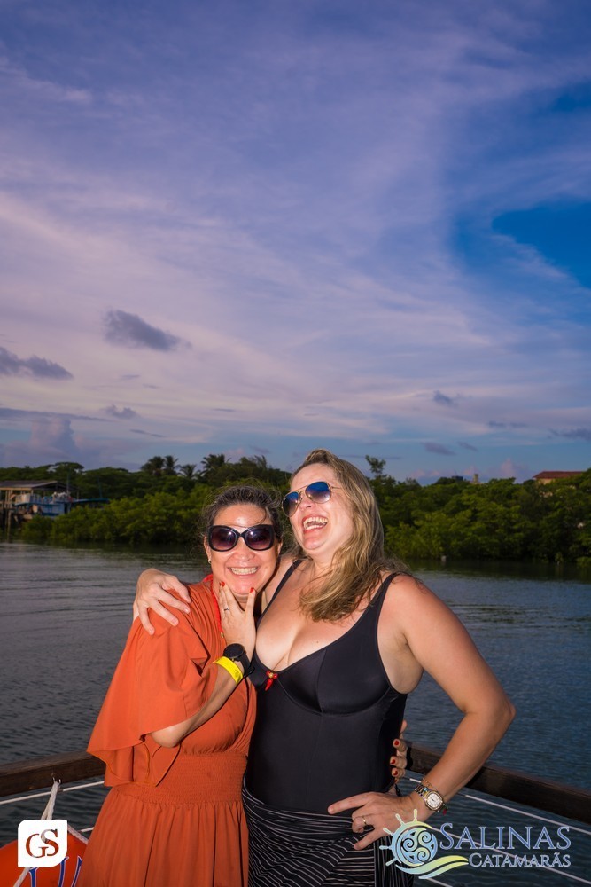SUN SET SALINAS  CATAMARÃS SALINOPOLIS PARA CATAMARAN PRAIA BEACH PASSEIO POR DO SOL FESTA HALLOWEEN MAR GENTE BONITA MULHERES FAMILIA LINDAS FOTOGRAFO PARAENSE GUI SAMPAIO FINAL DE TARDE AGRADAVEL TURISMO ALTO MAR FELICIDADE AMOR ALEGRIA FESTA BOA MUSICA