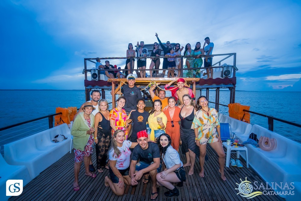 SUN SET SALINAS  CATAMARÃS SALINOPOLIS PARA CATAMARAN PRAIA BEACH PASSEIO POR DO SOL FESTA HALLOWEEN MAR GENTE BONITA MULHERES FAMILIA LINDAS FOTOGRAFO PARAENSE GUI SAMPAIO FINAL DE TARDE AGRADAVEL TURISMO ALTO MAR FELICIDADE AMOR ALEGRIA FESTA BOA MUSICA