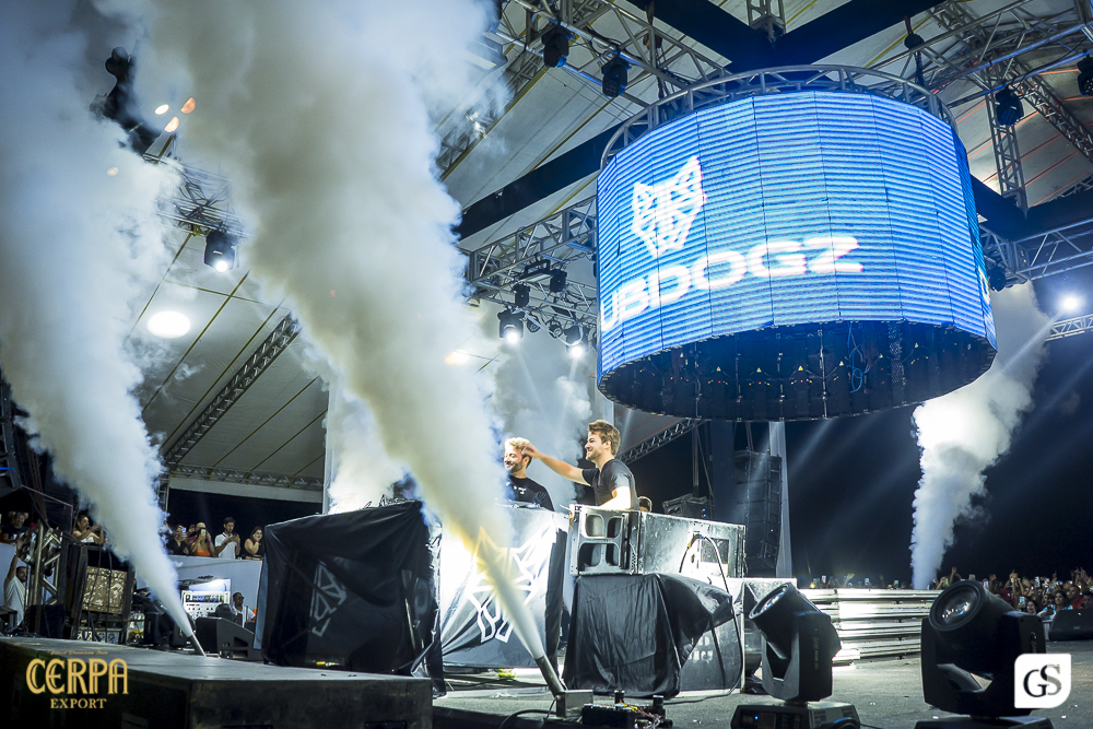 SHOW ARENA ROMA PRAIA ATALAIA SALINAS BEACH PA FOTOGRAFO PARAENSE GUI SAMPAIO SALINOPOLIS PARA PATROCINIO CERVEJA CERPA EXPORT REVEILLON 2022PRAIAS PELO BRASIL PRAIAS PELO MUNDO PRAIAS PELO PARA VIDA DE FOTOGRAFO DE BELEM SHOWS E EVENTOS AÇŌES AGENCIA 