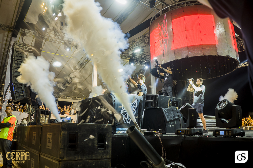 SHOW ARENA ROMA PRAIA ATALAIA SALINAS BEACH PA FOTOGRAFO PARAENSE GUI SAMPAIO SALINOPOLIS PARA PATROCINIO CERVEJA CERPA EXPORT REVEILLON 2022PRAIAS PELO BRASIL PRAIAS PELO MUNDO PRAIAS PELO PARA VIDA DE FOTOGRAFO DE BELEM SHOWS E EVENTOS AÇŌES AGENCIA 