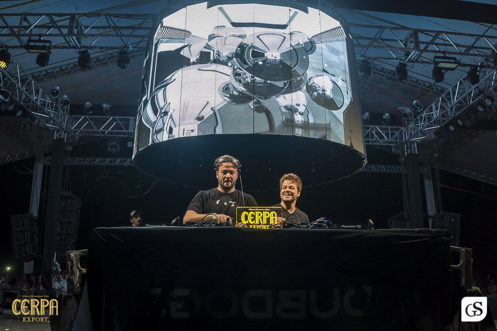 SHOW ARENA ROMA PRAIA ATALAIA SALINAS BEACH PA FOTOGRAFO PARAENSE GUI SAMPAIO SALINOPOLIS PARA PATROCINIO CERVEJA CERPA EXPORT REVEILLON 2022PRAIAS PELO BRASIL PRAIAS PELO MUNDO PRAIAS PELO PARA VIDA DE FOTOGRAFO DE BELEM SHOWS E EVENTOS AÇŌES AGENCIA 