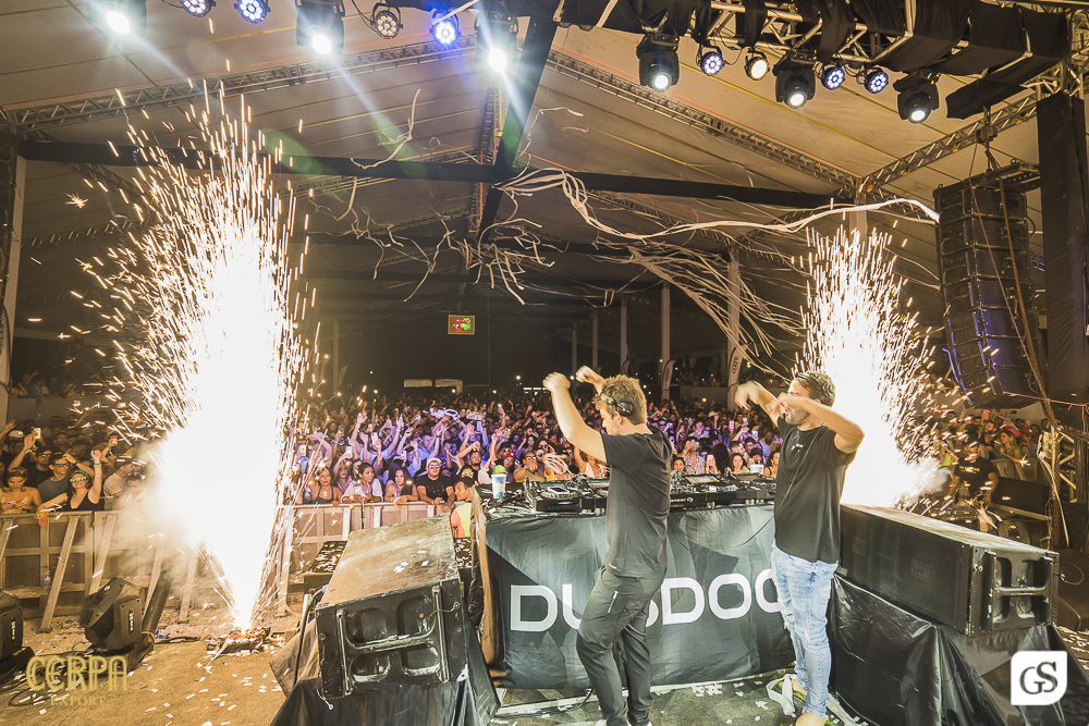 SHOW ARENA ROMA PRAIA ATALAIA SALINAS BEACH PA FOTOGRAFO PARAENSE GUI SAMPAIO SALINOPOLIS PARA PATROCINIO CERVEJA CERPA EXPORT REVEILLON 2022PRAIAS PELO BRASIL PRAIAS PELO MUNDO PRAIAS PELO PARA VIDA DE FOTOGRAFO DE BELEM SHOWS E EVENTOS AÇŌES AGENCIA 