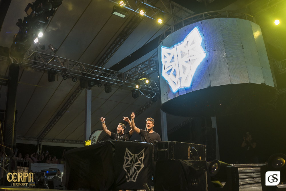 SHOW ARENA ROMA PRAIA ATALAIA SALINAS BEACH PA FOTOGRAFO PARAENSE GUI SAMPAIO SALINOPOLIS PARA PATROCINIO CERVEJA CERPA EXPORT REVEILLON 2022PRAIAS PELO BRASIL PRAIAS PELO MUNDO PRAIAS PELO PARA VIDA DE FOTOGRAFO DE BELEM SHOWS E EVENTOS AÇŌES AGENCIA 