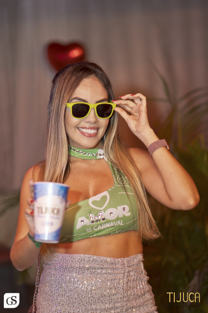 bloco FICA COMIGO carnaval 2022 belem para patrocínio cerveja Tijuca puro malte fotografo paraense Gui Sampaio shows e eventos por belem mulheres bonitas paraenses  folia