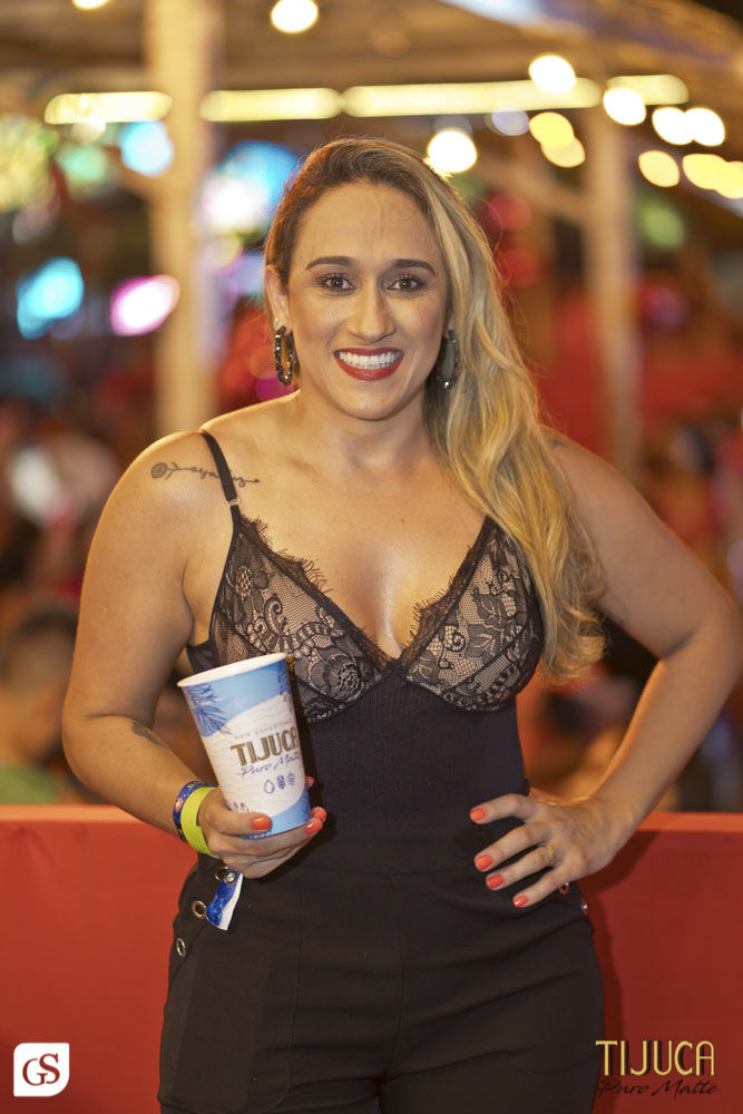 bloco FICA COMIGO carnaval 2022 belem para patrocínio cerveja Tijuca puro malte fotografo paraense Gui Sampaio shows e eventos por belem mulheres bonitas paraenses  folia