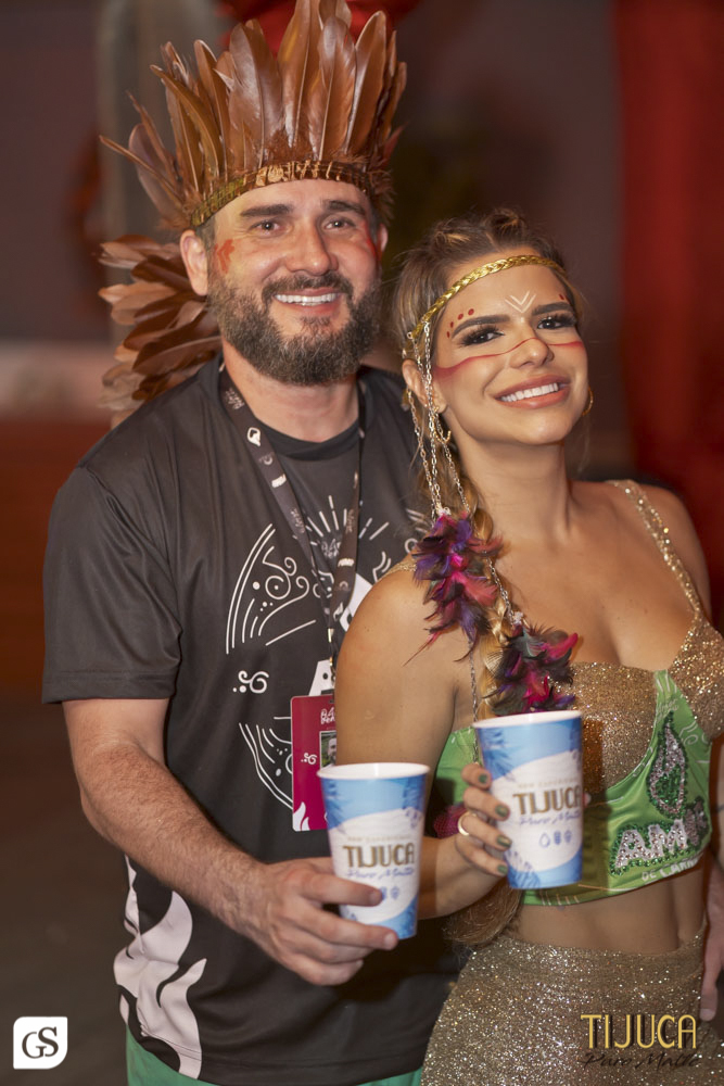 bloco FICA COMIGO carnaval 2022 belem para patrocínio cerveja Tijuca puro malte fotografo paraense Gui Sampaio shows e eventos por belem mulheres bonitas paraenses  folia