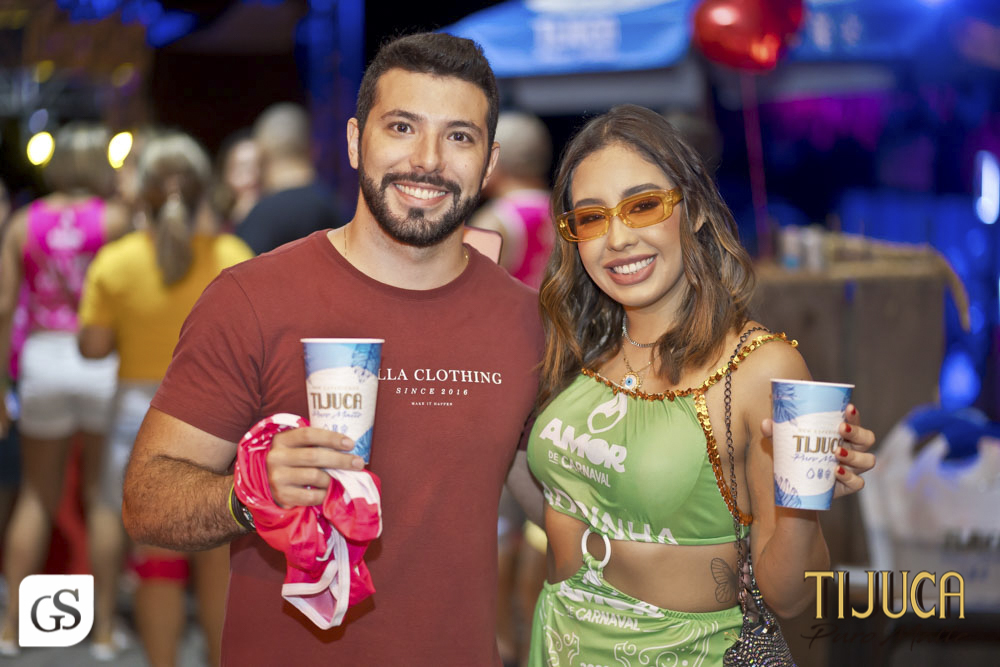 bloco FICA COMIGO carnaval 2022 belem para patrocínio cerveja Tijuca puro malte fotografo paraense Gui Sampaio shows e eventos por belem mulheres bonitas paraenses  folia