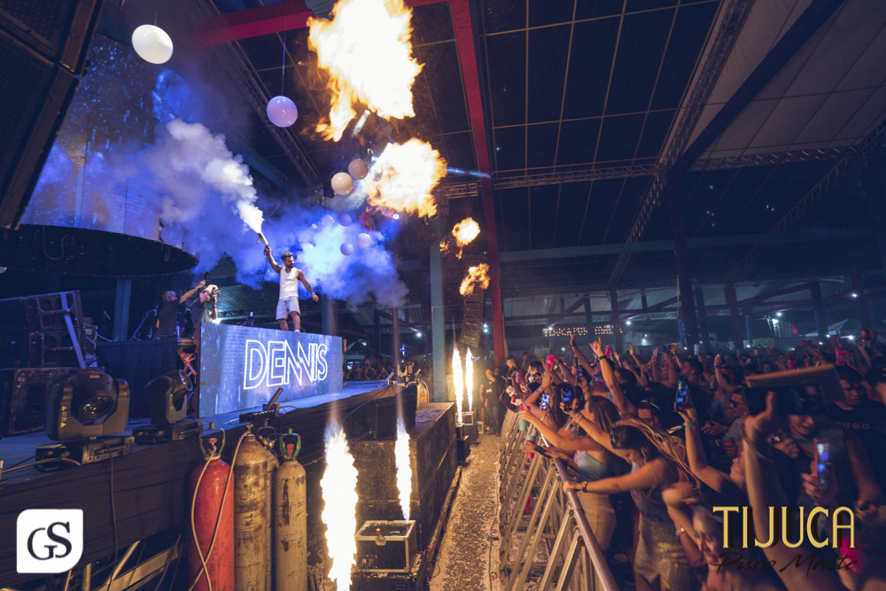 Roma eventos bloco amor em Roma  carnaval 2022 belem para patrocínio cerveja Tijuca puro malte fotografo paraense Gui Sampaio shows e eventos por belem mulheres bonitas paraenses  folia 