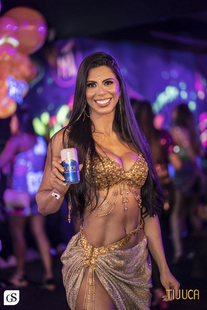 bloco nao era amor carnaval 2022 belem para patrocínio cerveja Tijuca puro malte fotografo paraense Gui Sampaio shows e eventos por belem mulheres bonitas paraenses  folia 