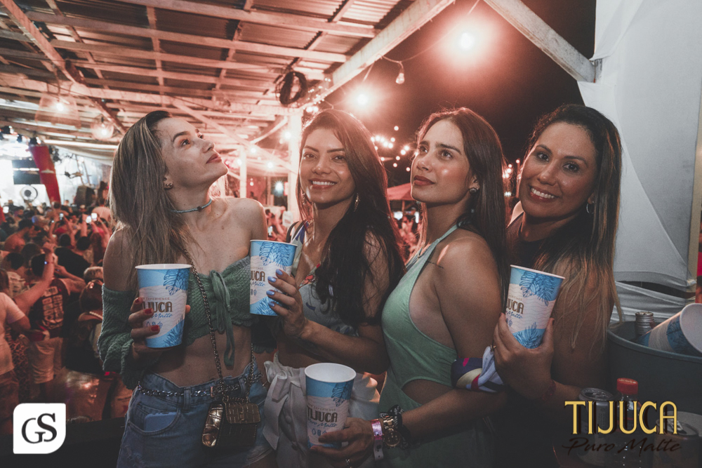 bloco nao era amor carnaval 2022 belem para patrocínio cerveja Tijuca puro malte fotografo paraense Gui Sampaio shows e eventos por belem mulheres bonitas paraenses  folia 