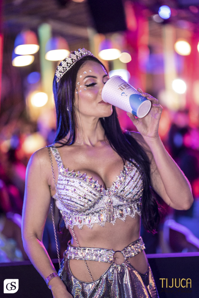 bloco nao era amor carnaval 2022 belem para patrocínio cerveja Tijuca puro malte fotografo paraense Gui Sampaio shows e eventos por belem mulheres bonitas paraenses  folia 