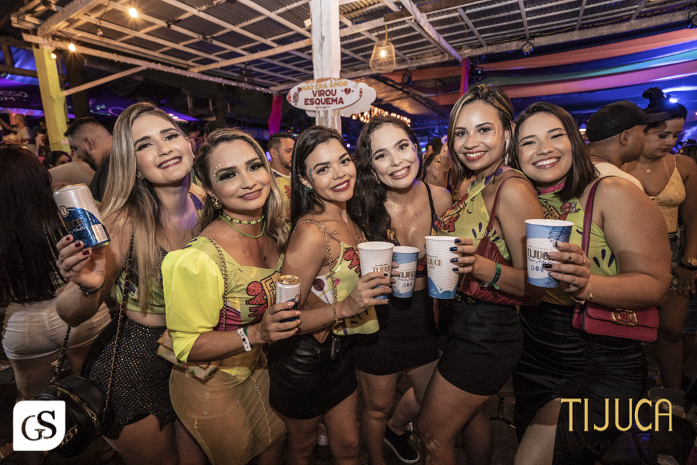bloco nao era amor carnaval 2022 belem para patrocínio cerveja Tijuca puro malte fotografo paraense Gui Sampaio shows e eventos por belem mulheres bonitas paraenses  folia 
