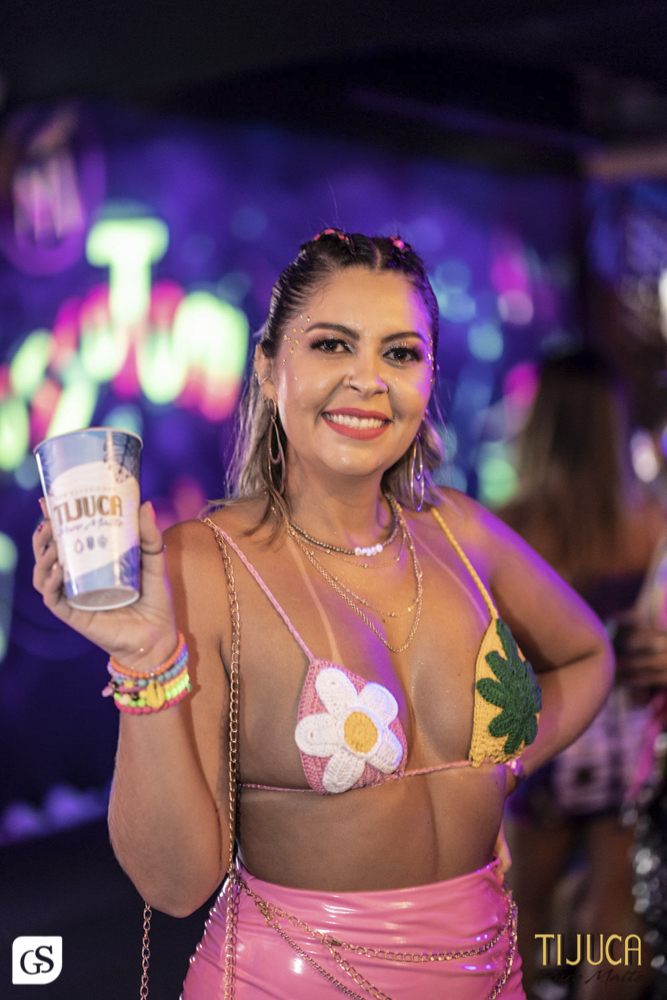 bloco nao era amor carnaval 2022 belem para patrocínio cerveja Tijuca puro malte fotografo paraense Gui Sampaio shows e eventos por belem mulheres bonitas paraenses  folia 