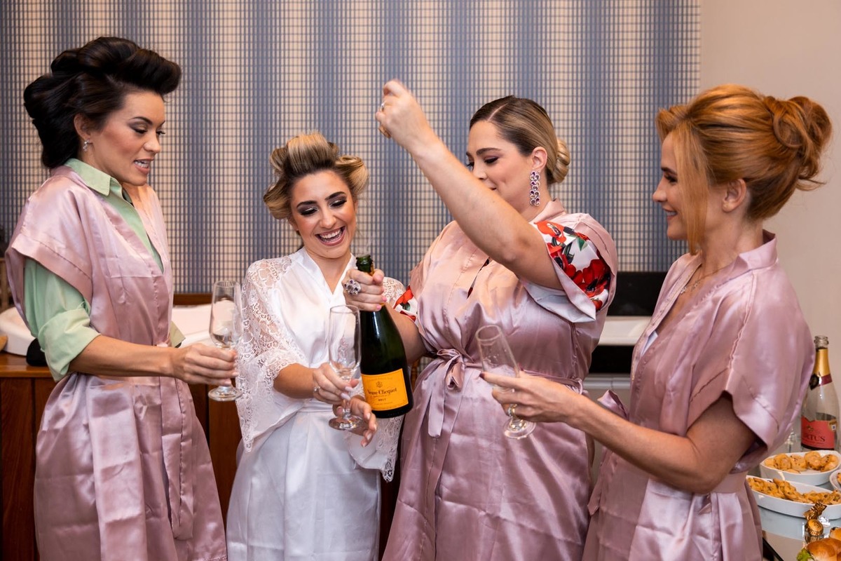 noiva se arrumando no Platino Ribeirão Preto