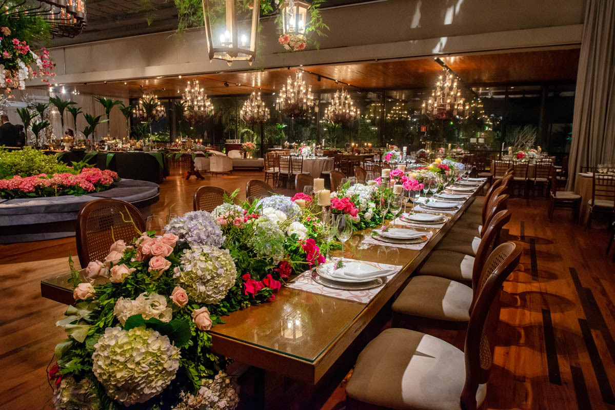 decoração da mesa da família no espaço golf em Ribeirao Preto SP