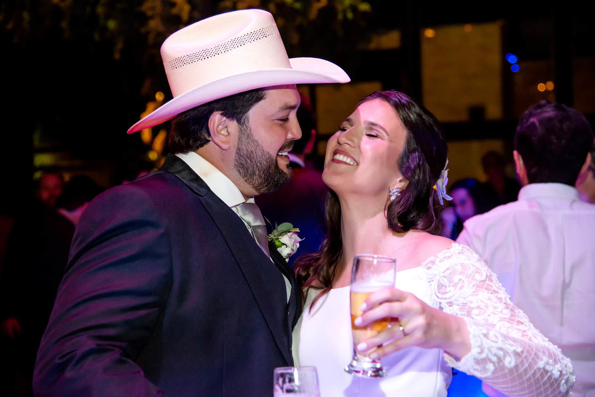 noivos felizes casamento bella citta em ribeirão preto