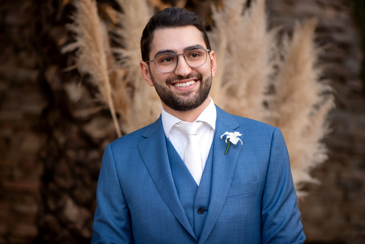 noivo esperando a sua noiva chegar na casa de campo em ribeirao preto