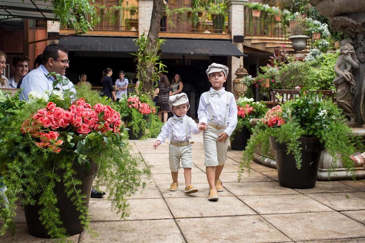pajens no casamento de Nayra e Gustavo no Amici Ristorante em Ribeirão Preto - SP