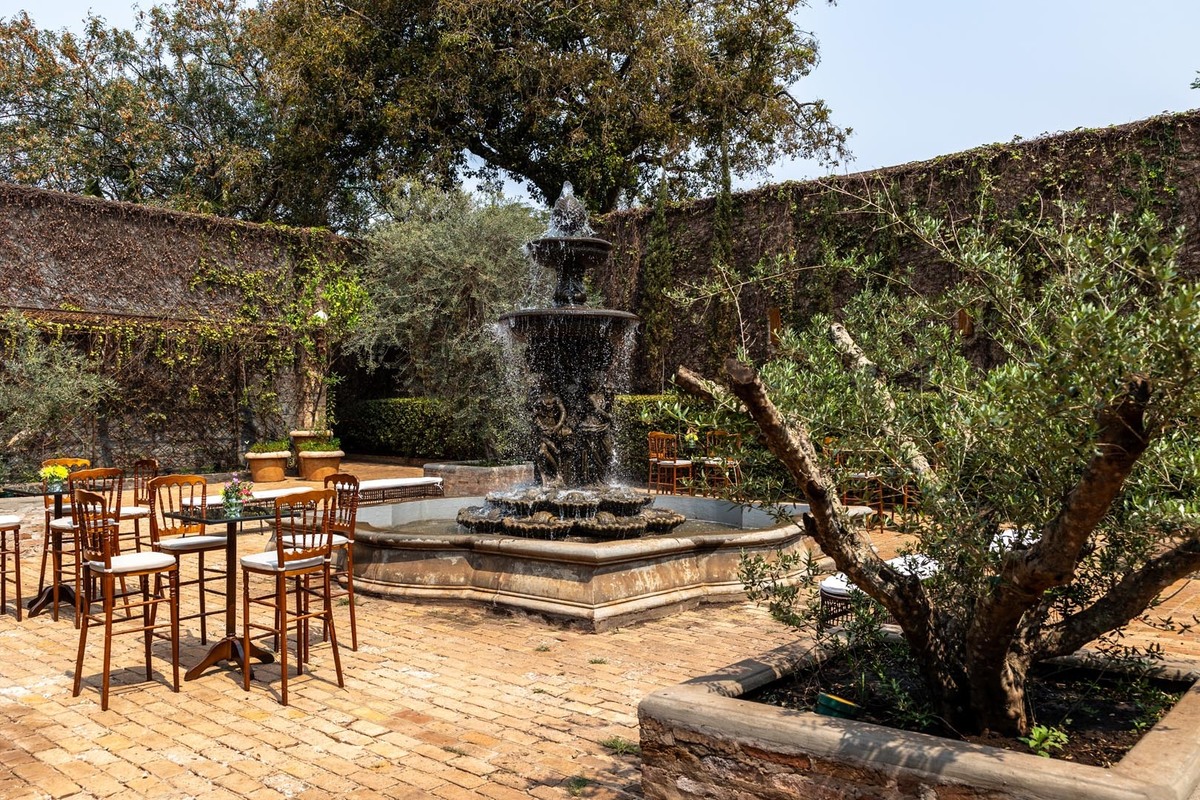 fonte espaço loy casamento de dia