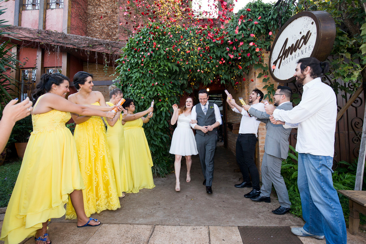 Noivos saindo no Restaurante Amici, interior de São Paulo, Tulio Santini