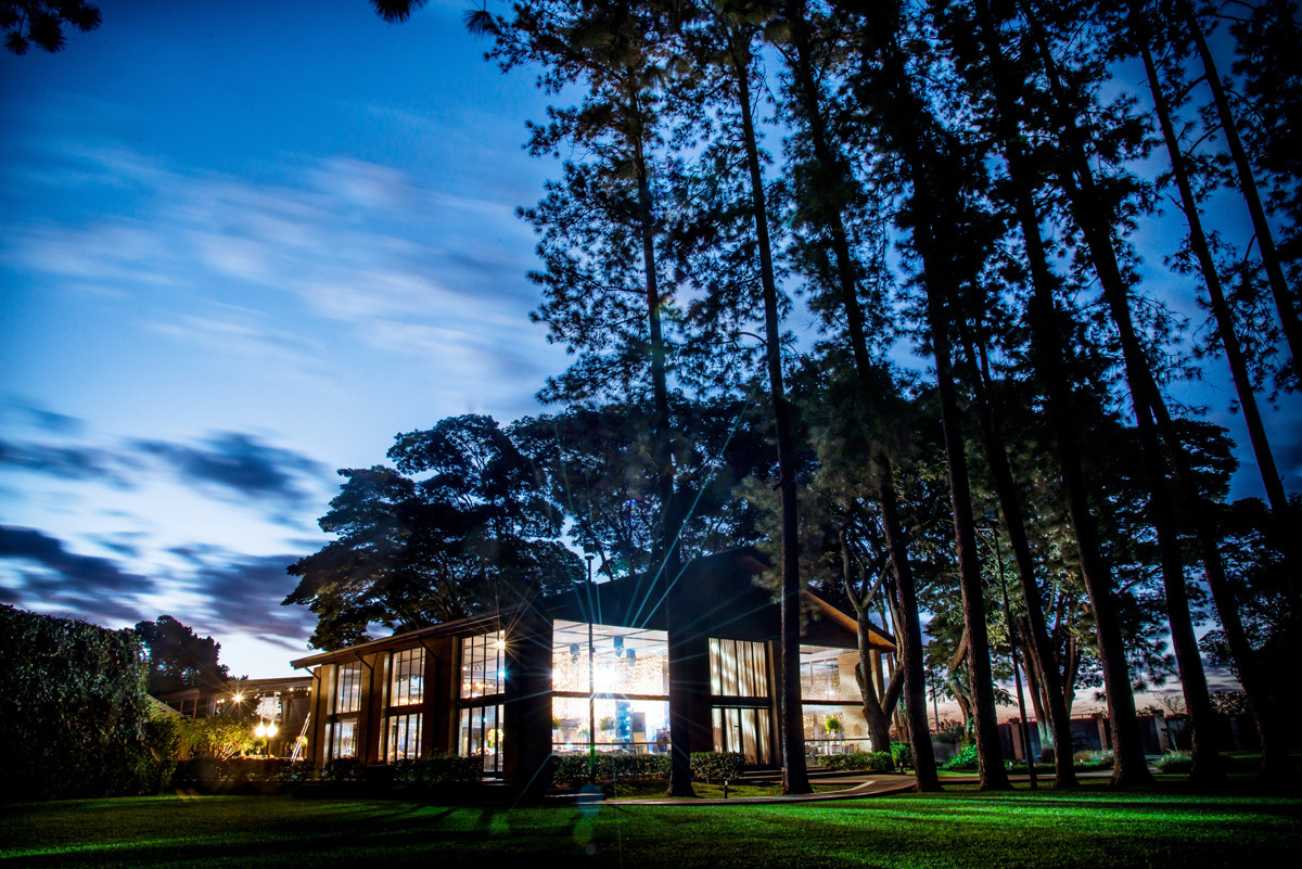 Foto incrível da Villa Casuarina em Batatais , SP
