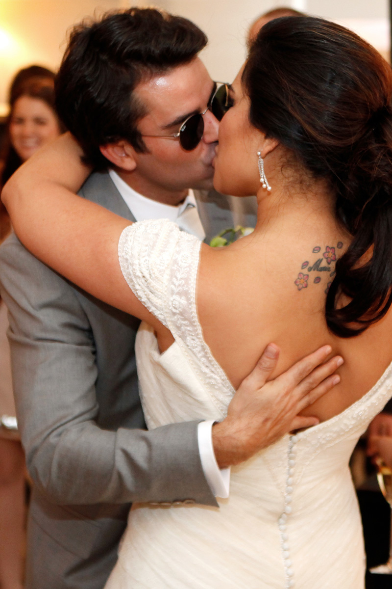 beijo dos noivos no Amici Ristorante do Tulio Santini em Ribeirão Preto - SP