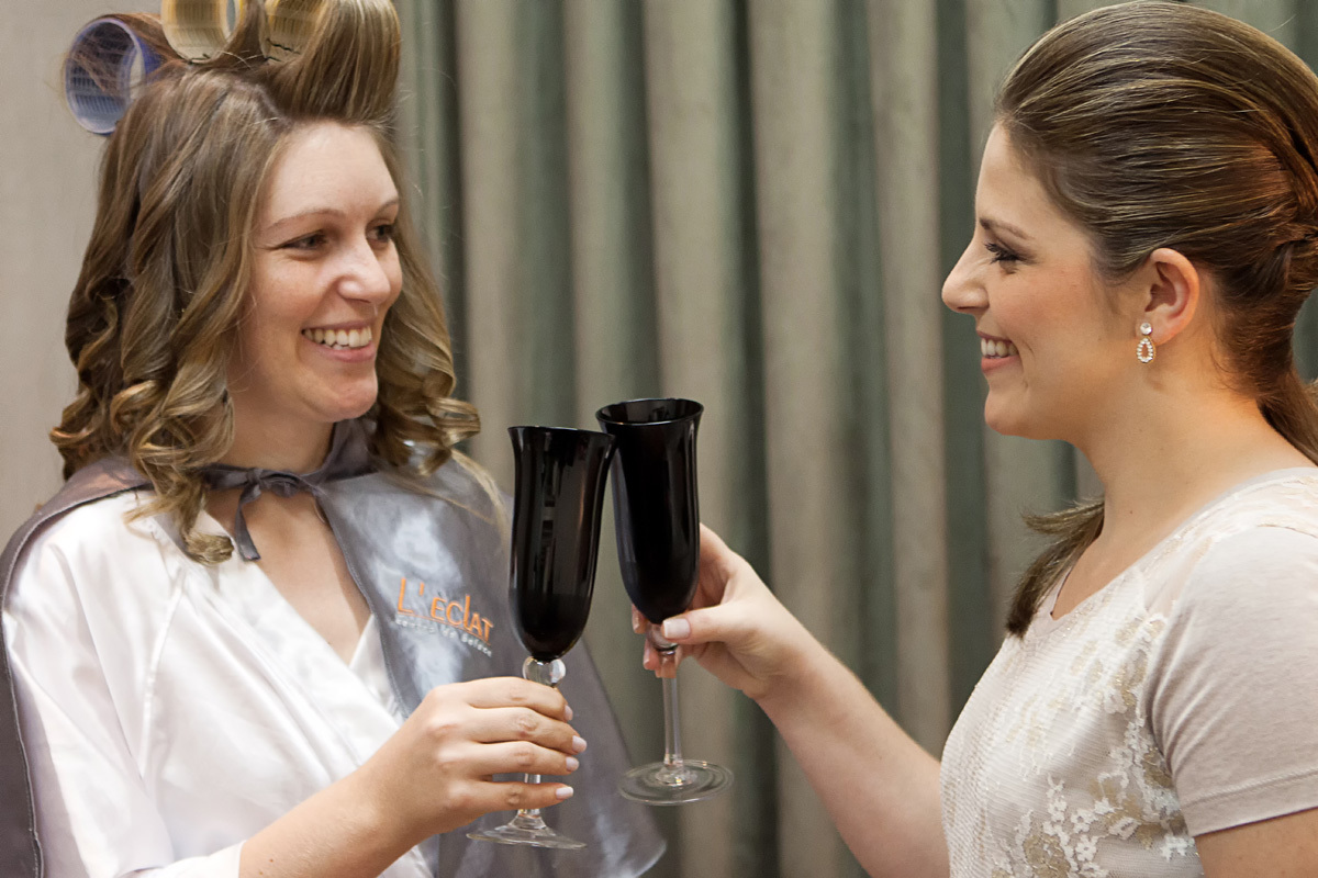 brinde das irmãs no make up do casamento de Ana e Eduardo Grasso em Ribeirão Preto - SP