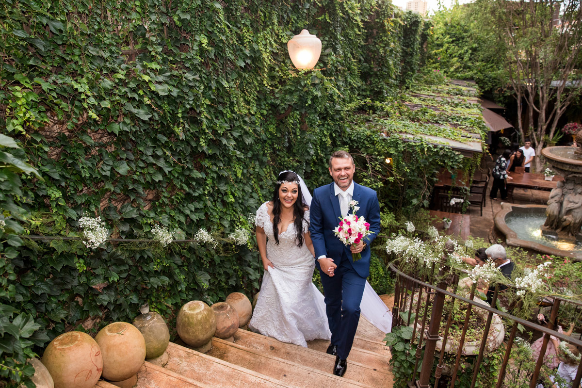 ensaio dos noivos Andréia e Julio após a cerimonia de casamento.