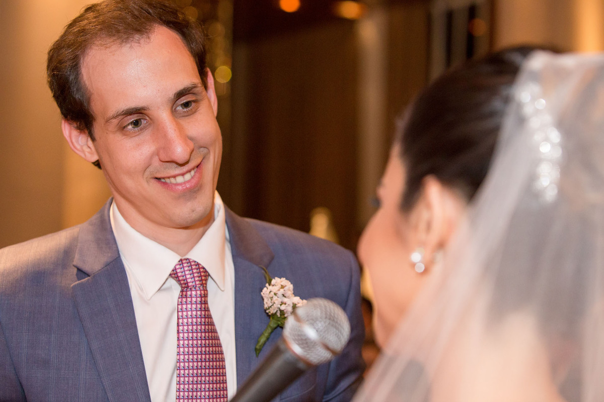 Casamento Gabrielle e Guilherme - Espaço Golf Ribeirão Preto, Andrezza Minotto Makeup Studio, Ana Maria Boz Cerimonial, fotógrafo Ribeirão Preto, fotógrafo de Casamento Ribeirão Preto, Casamento interior paulista, troca das alianças noivos