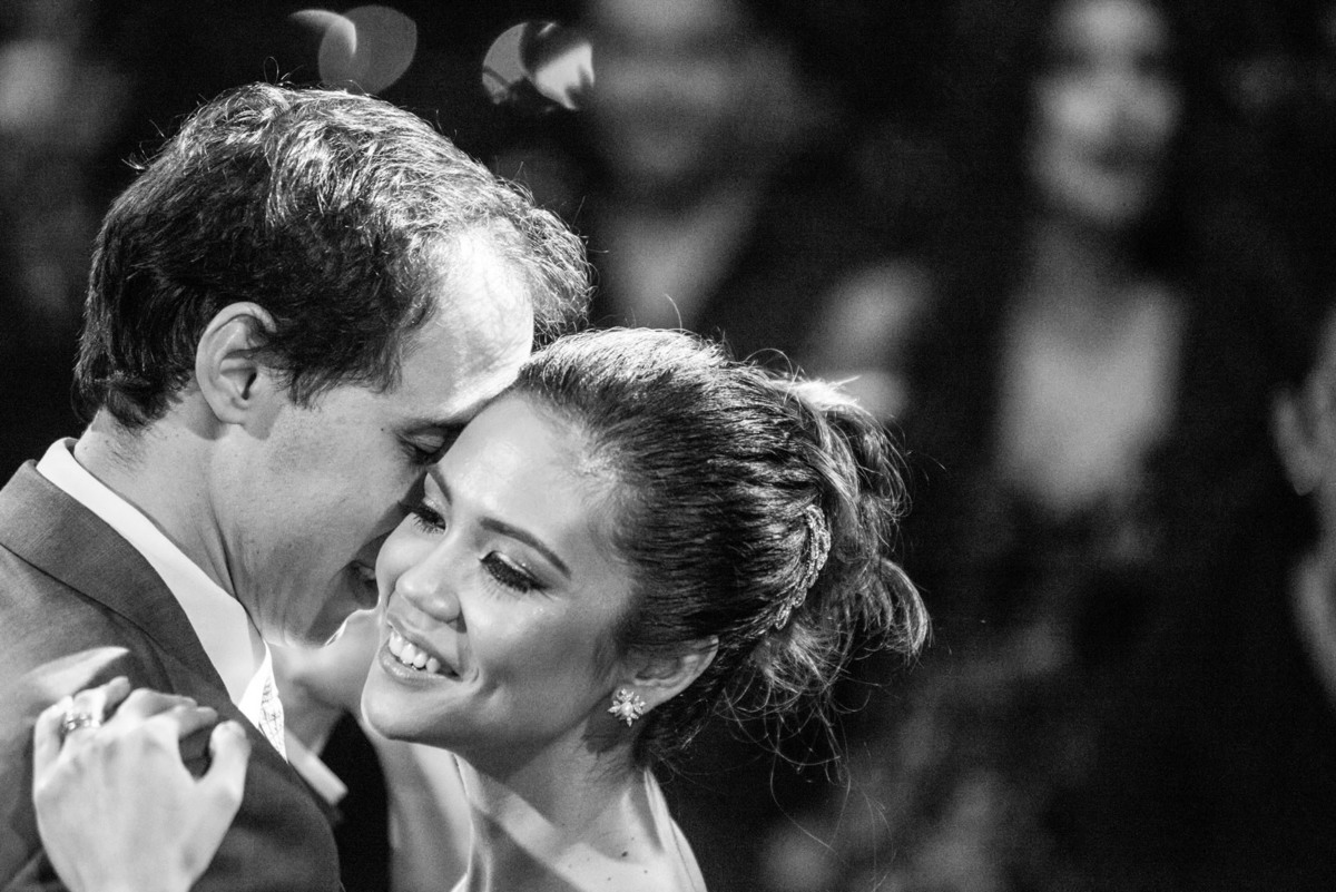 Casamento Gabrielle e Guilherme - Espaço Golf Ribeirão Preto, Andrezza Minotto Makeup Studio, Ana Maria Boz Cerimonial, fotógrafo Ribeirão Preto, fotógrafo de Casamento Ribeirão Preto, Casamento interior paulista, fotos de noivos dançando a valsa.