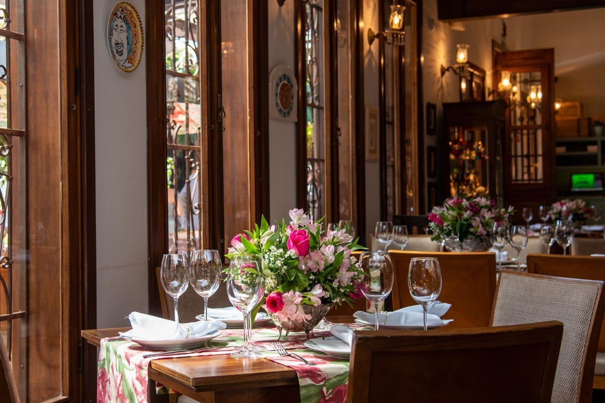 ambiente interno do Amici Ristorante preparado para a festa de casamento de Ana Paula e Paulo Henrique