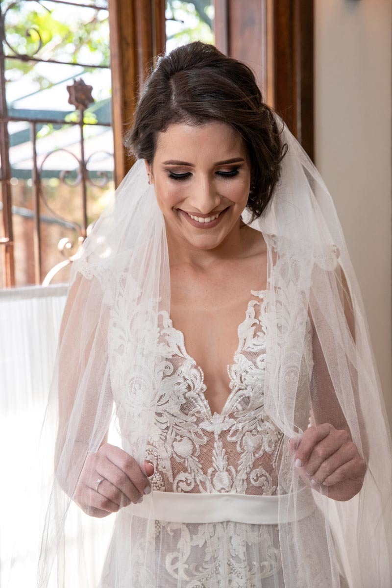 belo retrato da noiva pronta para seu casamento no Amici Ristorante em Ribeirão Preto