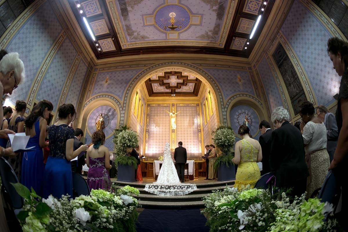 Lindo casamento da Fabíola e Miguel realizado em Batatais SP. Capela Claretiano