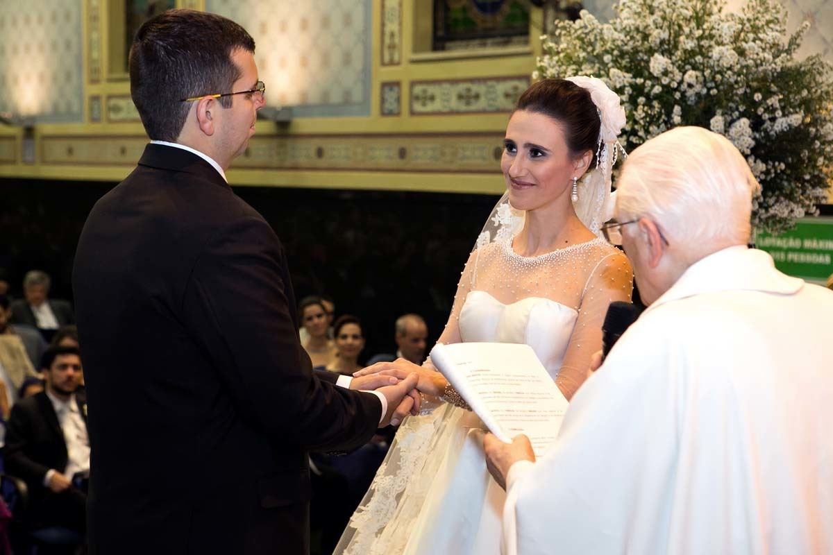 Casamento de Fabíola e Miguel Capela do colégio São José Claretiano em Batatais SP