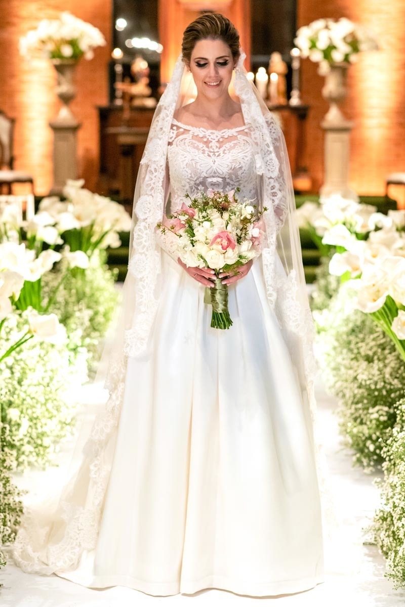 noiva linda em seu casamento, fotógrafo de casamento em Ribeirão Preto