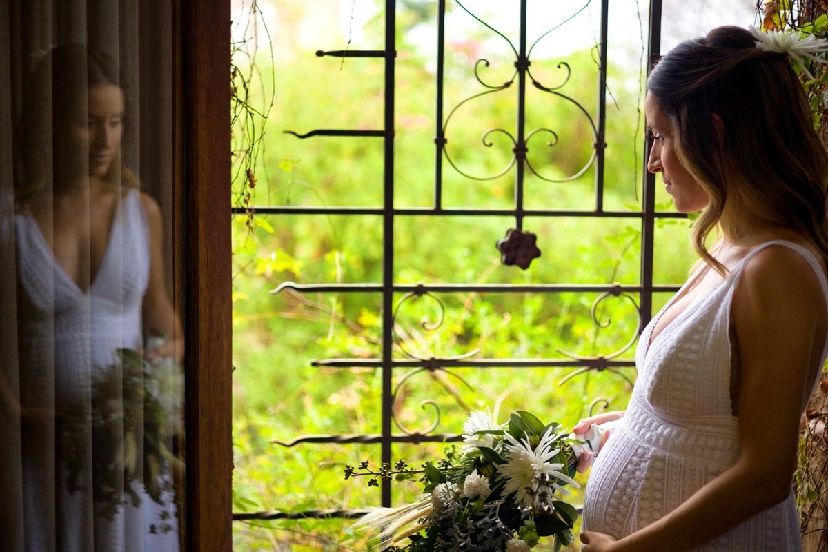 noiva na janela do ristorante amici
