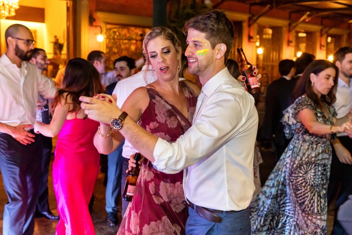 noivo dançando