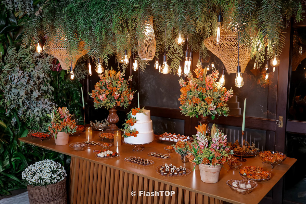 Mesa do bolo, mesa de doces de casamento
