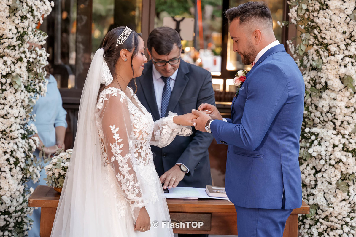 troca de alianças no casamento