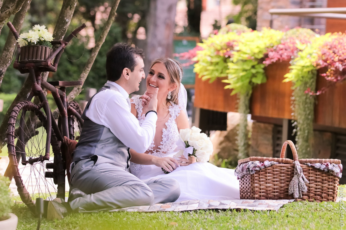 Maquiagem e cabelo Luciane Kraieski, casamento em Gramado Hotel Bavária Fotografia equipe FlashTOP, Dinarci Borges, Juliana Correia, Elen Spannenberguer