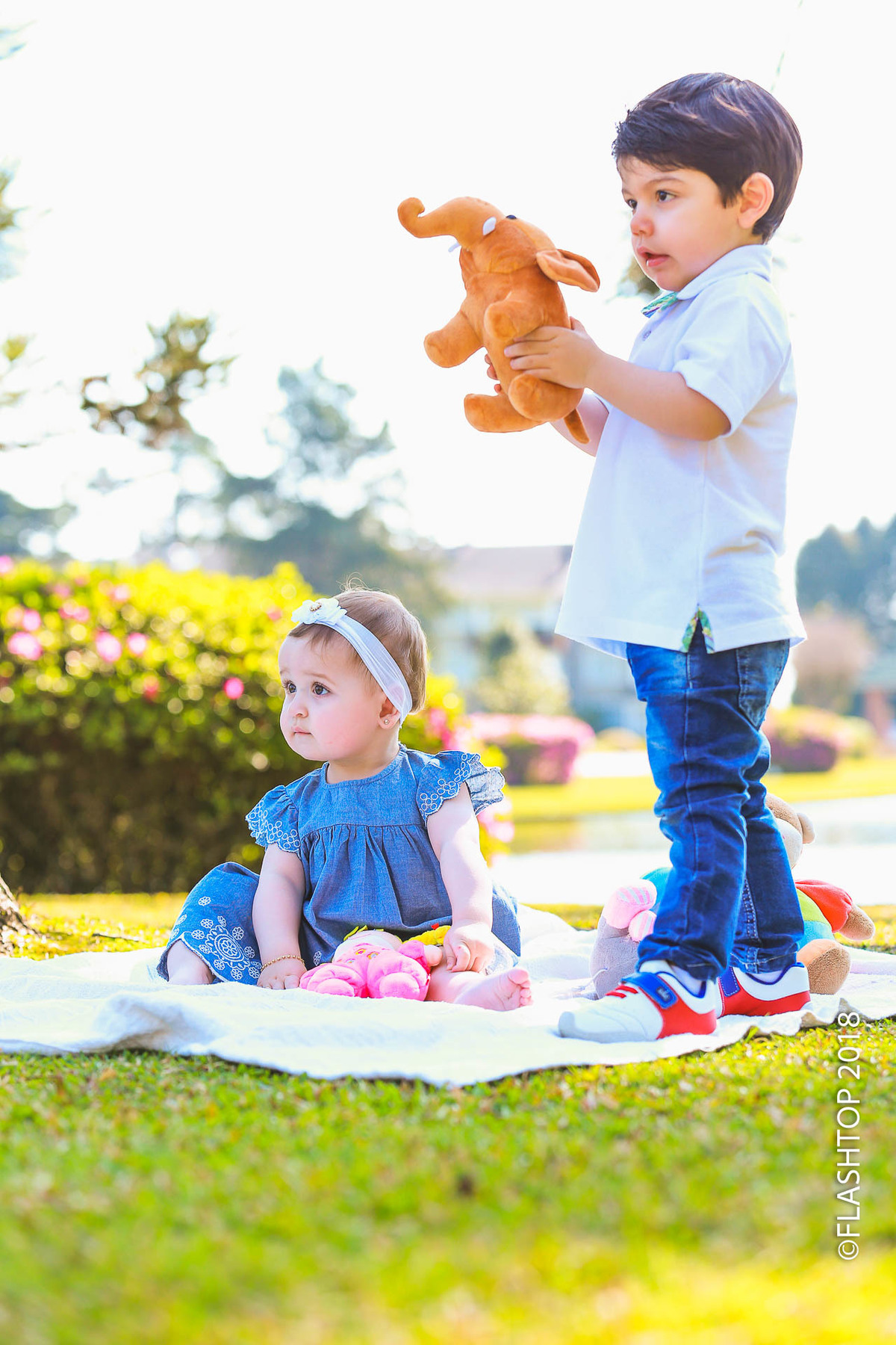 Dia de família Feliz, 1 aninho Martina
internacional em canela e gramado