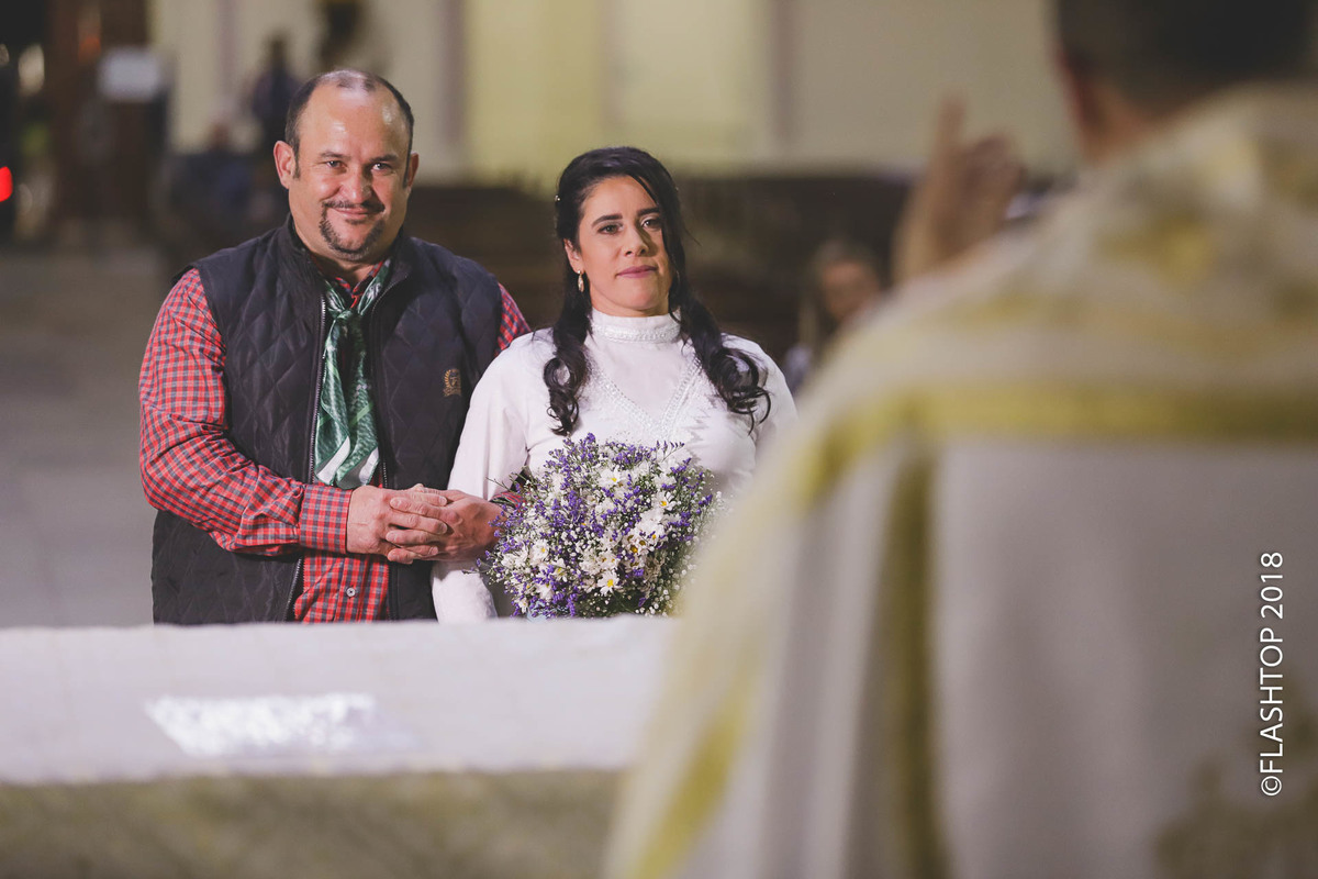 Igreja matriz de Canela, Nsra. de Lourdes foi escolhida pelo casal Andréia e Cristiano (Ximango) para ser realizada a cerimônia religiosa de casamento