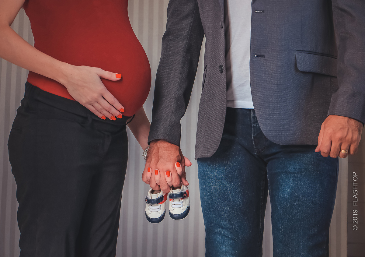Sessão Fotográfica gestante em estúdio em Gramado e Canela