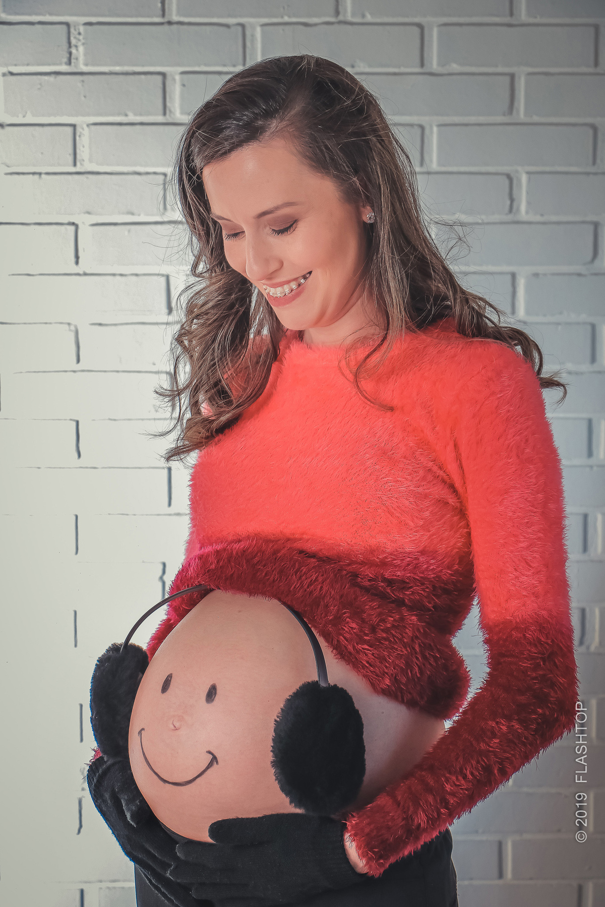 Sessão Fotográfica gestante em estúdio em Gramado e Canela