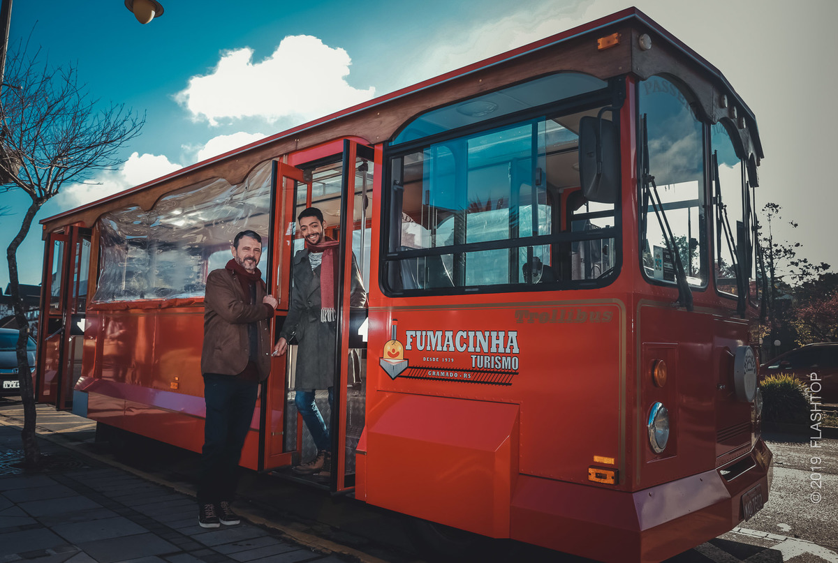 Fotografia de casal lgbt em Gramado