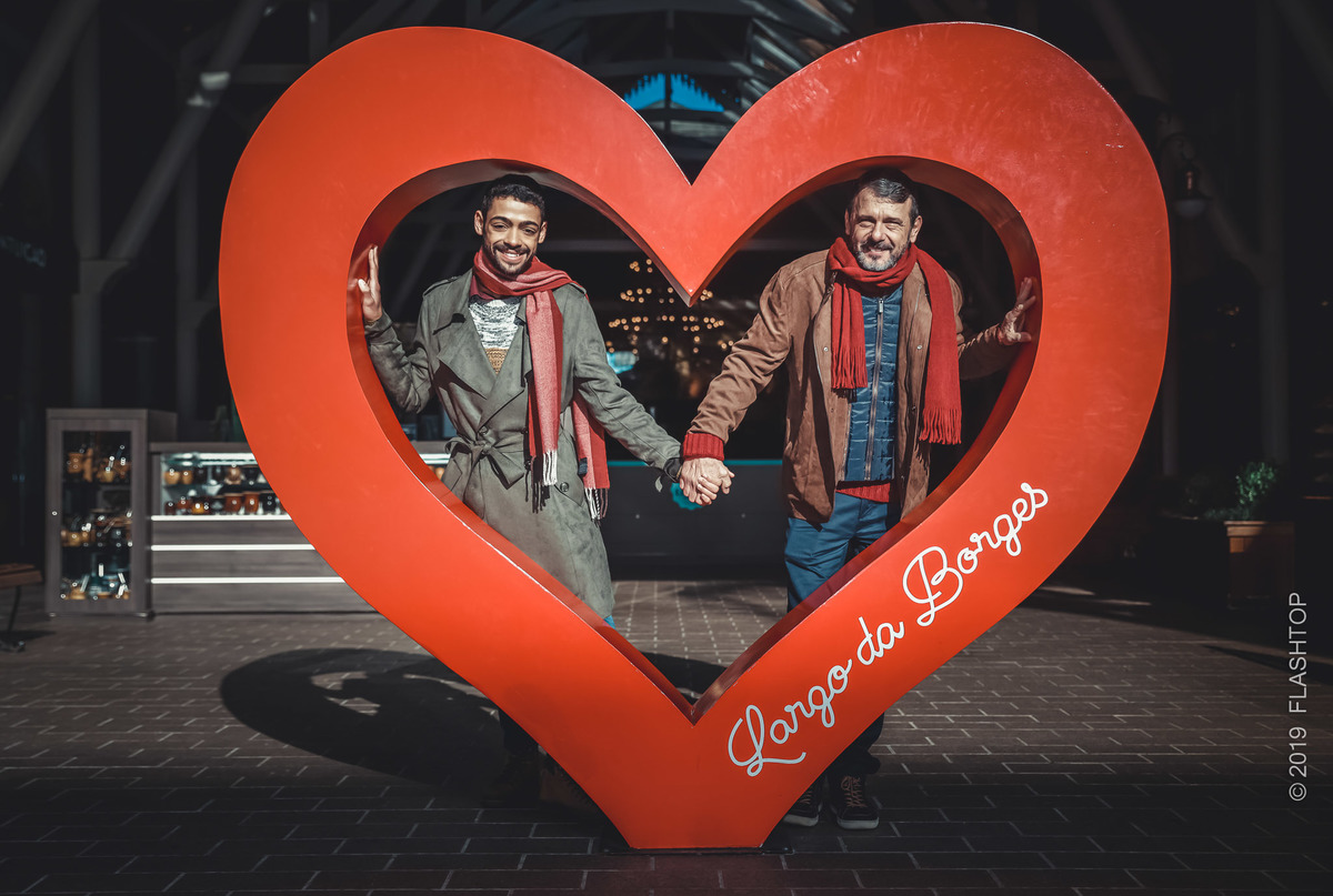 Fotografia de casal lgbt em Gramado