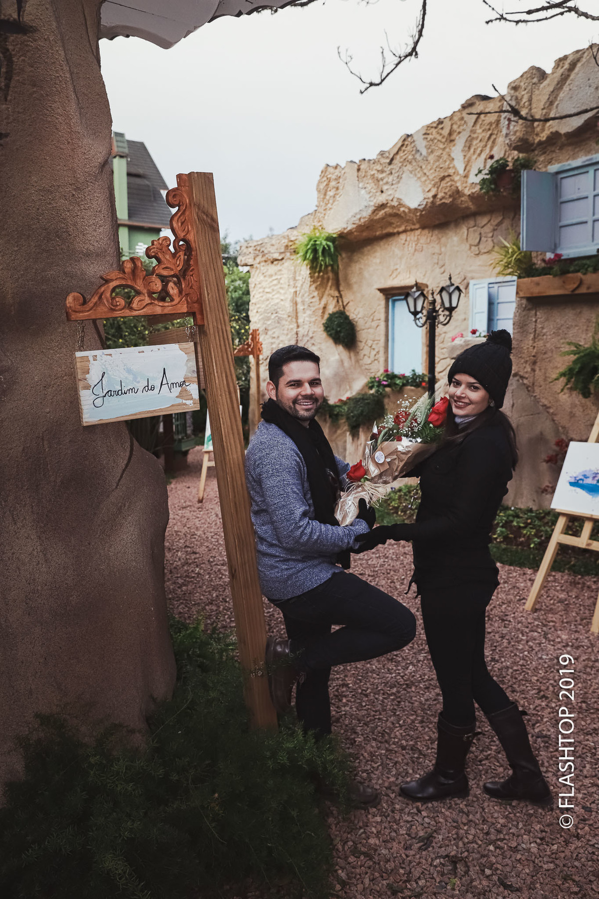 Pedido de casamento no Jardim do Amor em Gramado e canela