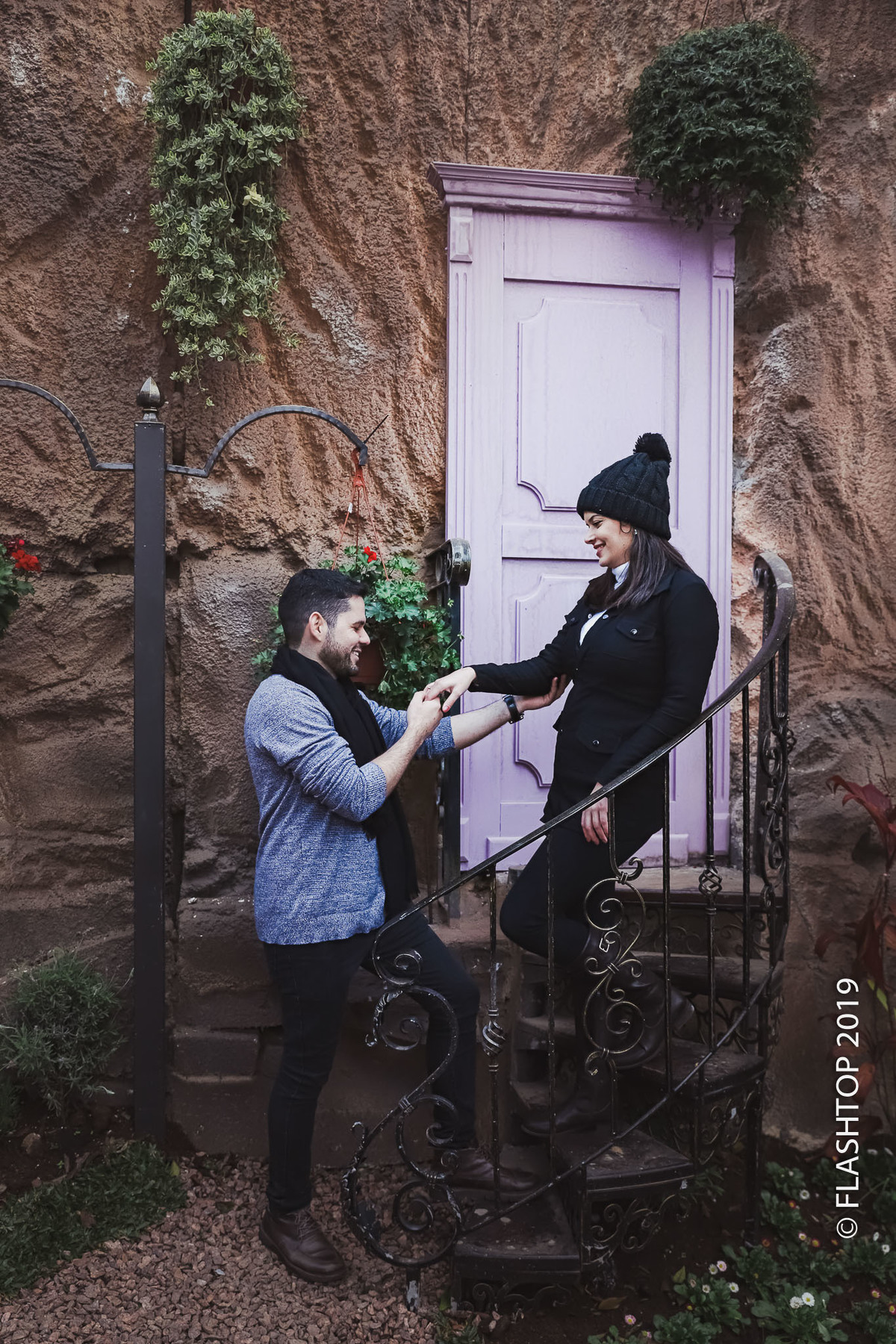 Pedido de casamento no Jardim do Amor em Gramado e canela