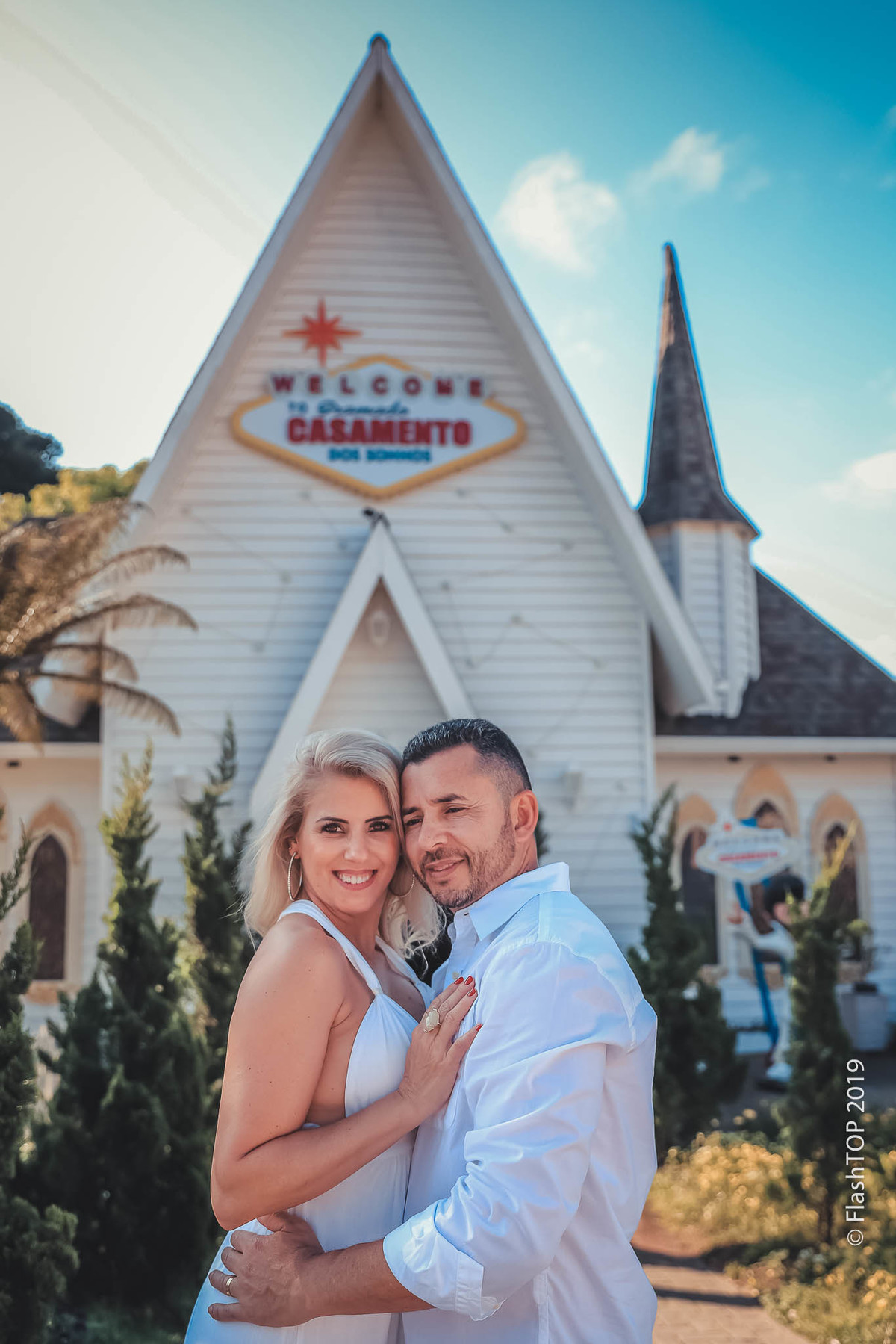 Ensaio fotográfico casal em Gramado jardim do amor